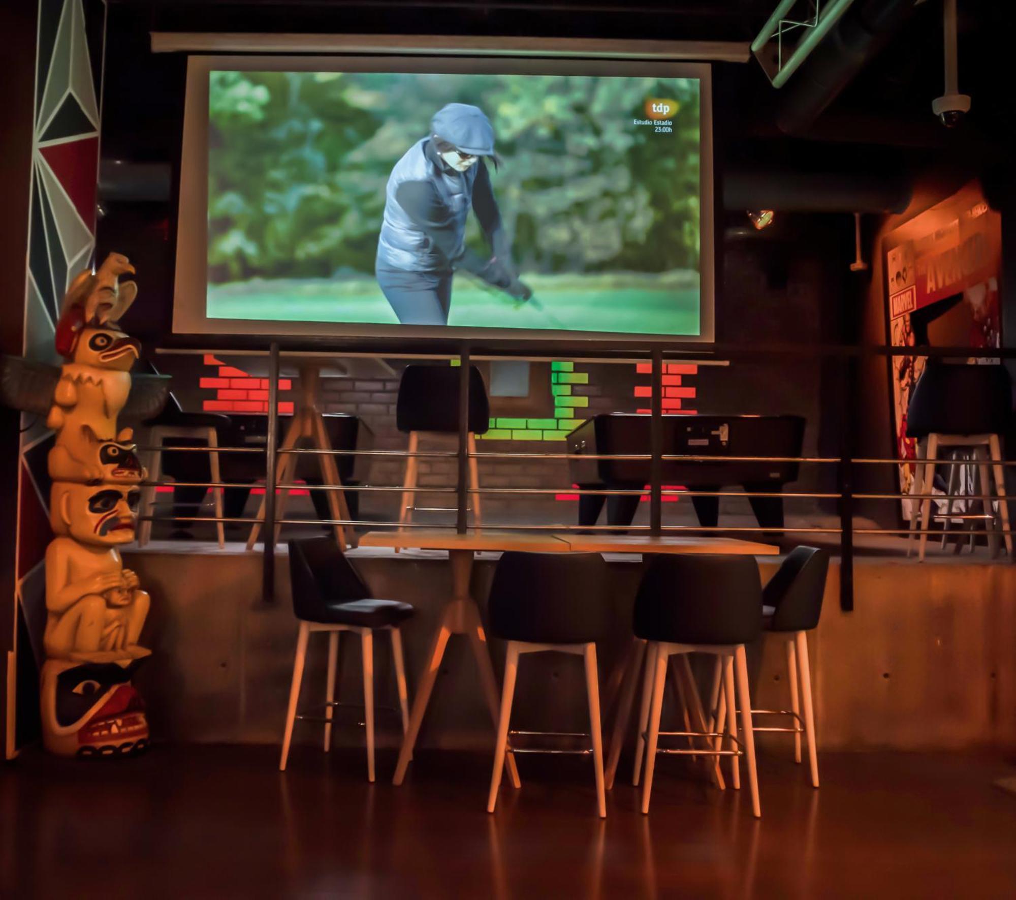 Hotel Princesa Parc Excellence Arinsal Extérieur photo The control room at the National Zoo's Great Gorilla Project