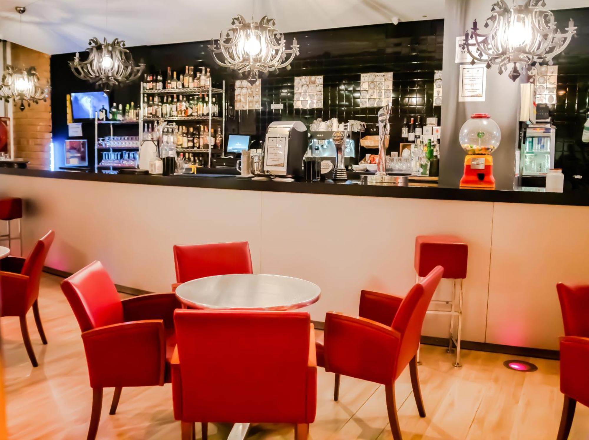 Hotel Princesa Parc Excellence Arinsal Extérieur photo The lounge at the airport